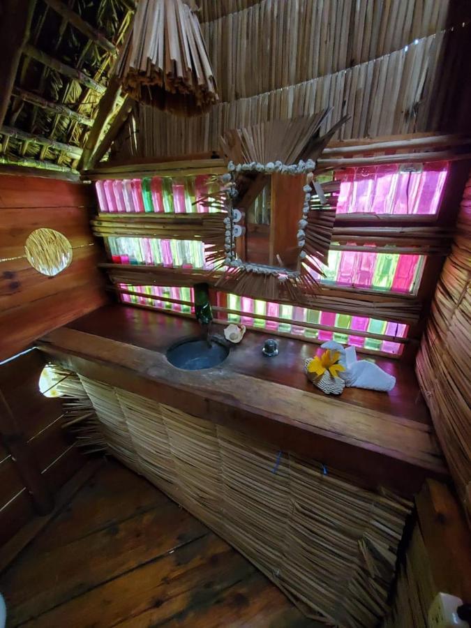 Derek'S Place Eco-Lodge Isla del Maíz Pequeña Exteriör bild