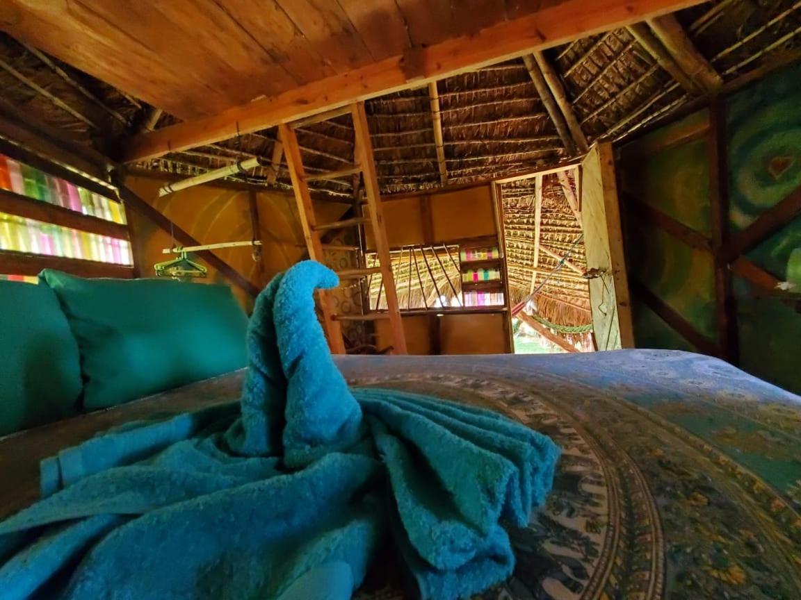 Derek'S Place Eco-Lodge Isla del Maíz Pequeña Exteriör bild